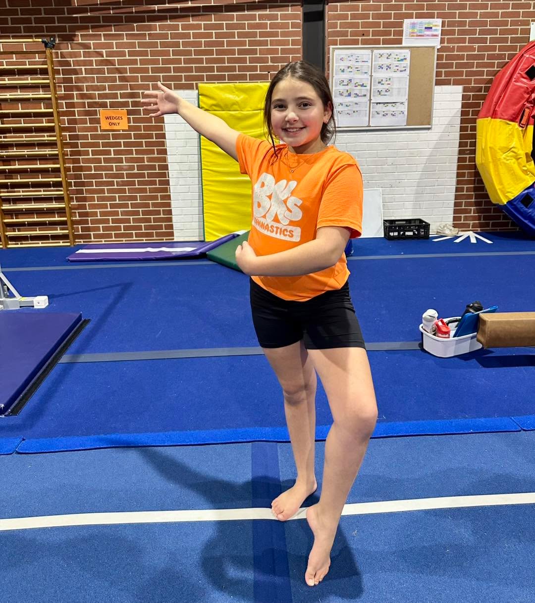 Floor poses 🤩📸🤸🏼‍♂️ #BKs #RecreationalGymnastics #Gymnastics #BacchusMarsh #BKsGymnasticsBacchusMarsh #ActiveKidsHappyKids #BKsGymnastics